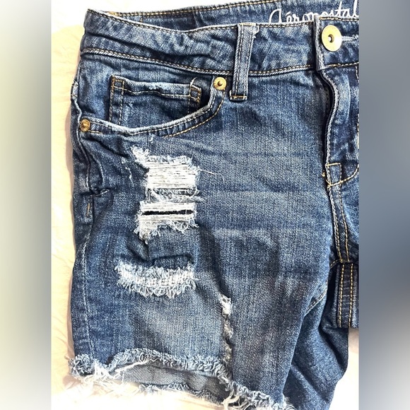 Aeropostale Women's Distressed Blue Denim Midi Cutoff Shorts Size 2 - Picture 2 of 11